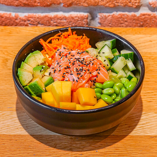 Poke bowl saumon